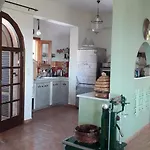 Ioanneta - Close To Sea, Private Parking, Pet-friendly Achladi