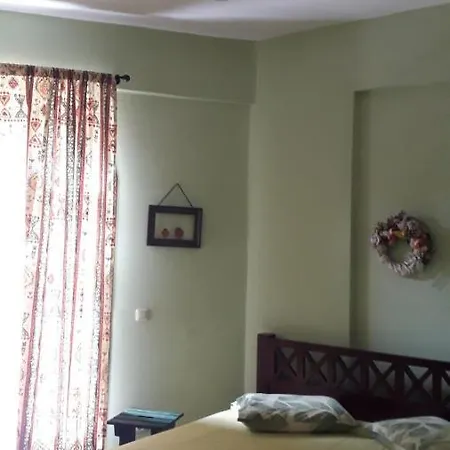 Ioanneta - Close To Sea, Private Parking, Pet-friendly Achladi