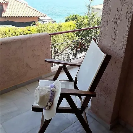 Ioanneta - Close To See, Private Parking, Pet-friendly * Achladi