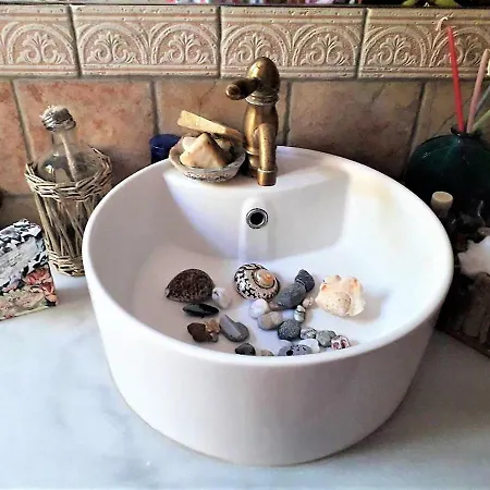 Ioanneta - Close To See, Private Parking, Pet-friendly