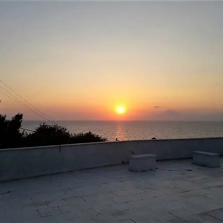 Ioanneta - Close To See, Private Parking, Pet-friendly Achladi