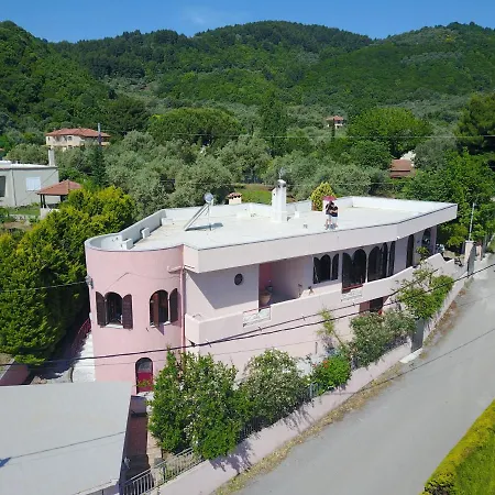 Tatil Evi Ioanneta - Close To See, Private Parking, Pet-friendly Achladi