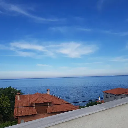 Ioanneta - Close To See, Private Parking, Pet-friendly Achladi